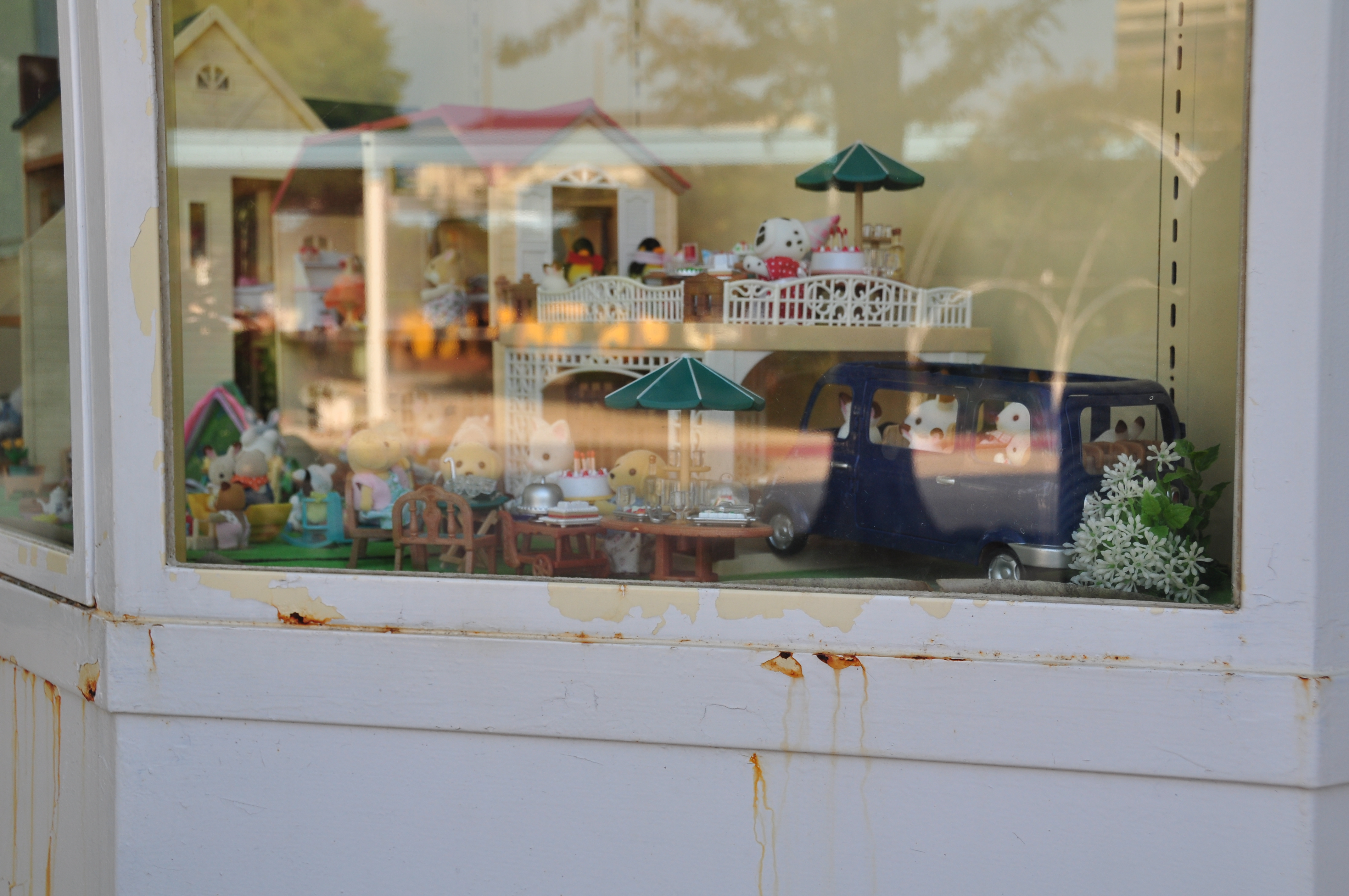 Rusted window flame