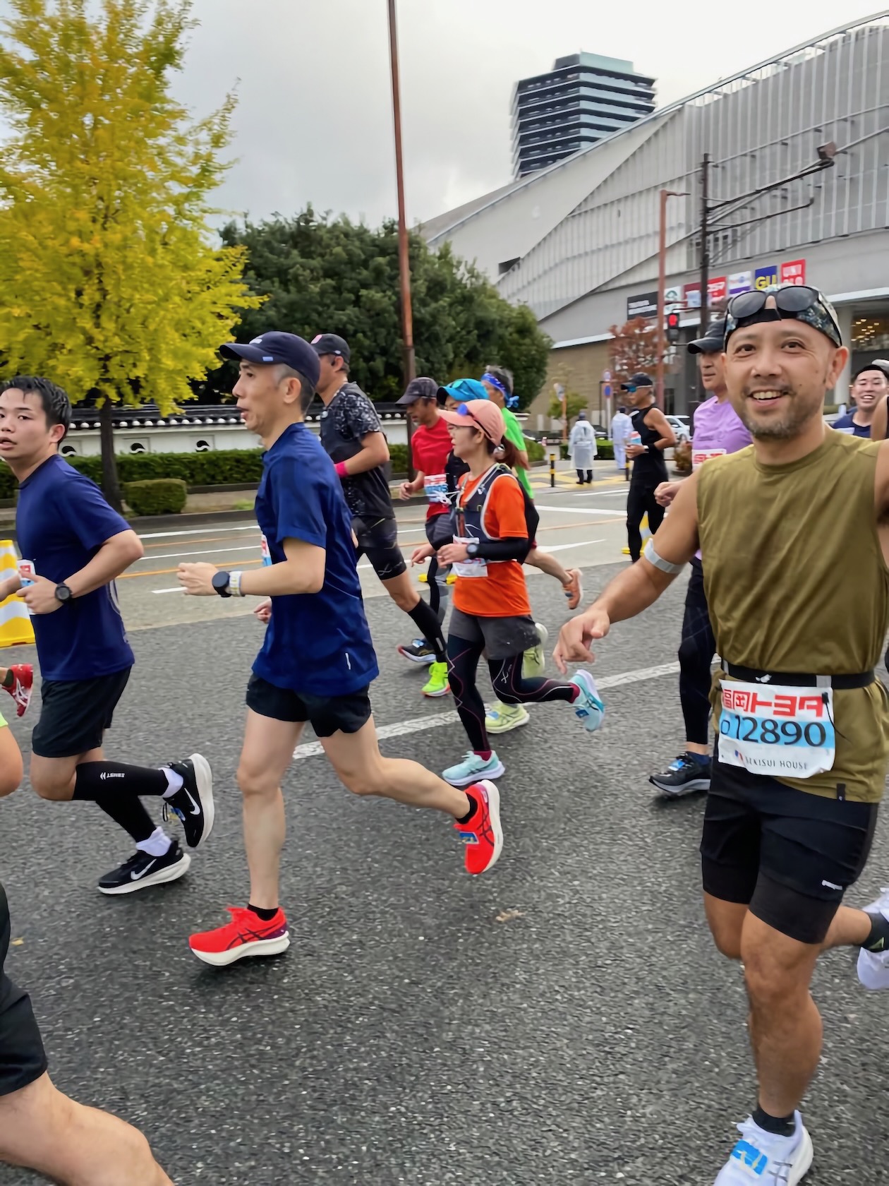 Mark is 百道のあたりを走る